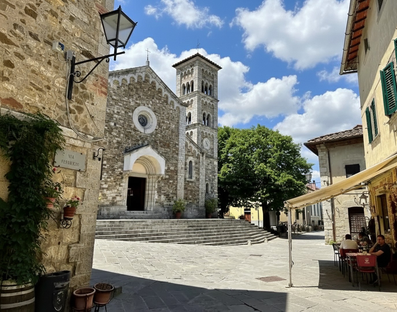 Castellina in Chianti è un borgo nel cuore del Chianti dove storia e tradizione vinicola si incontrano