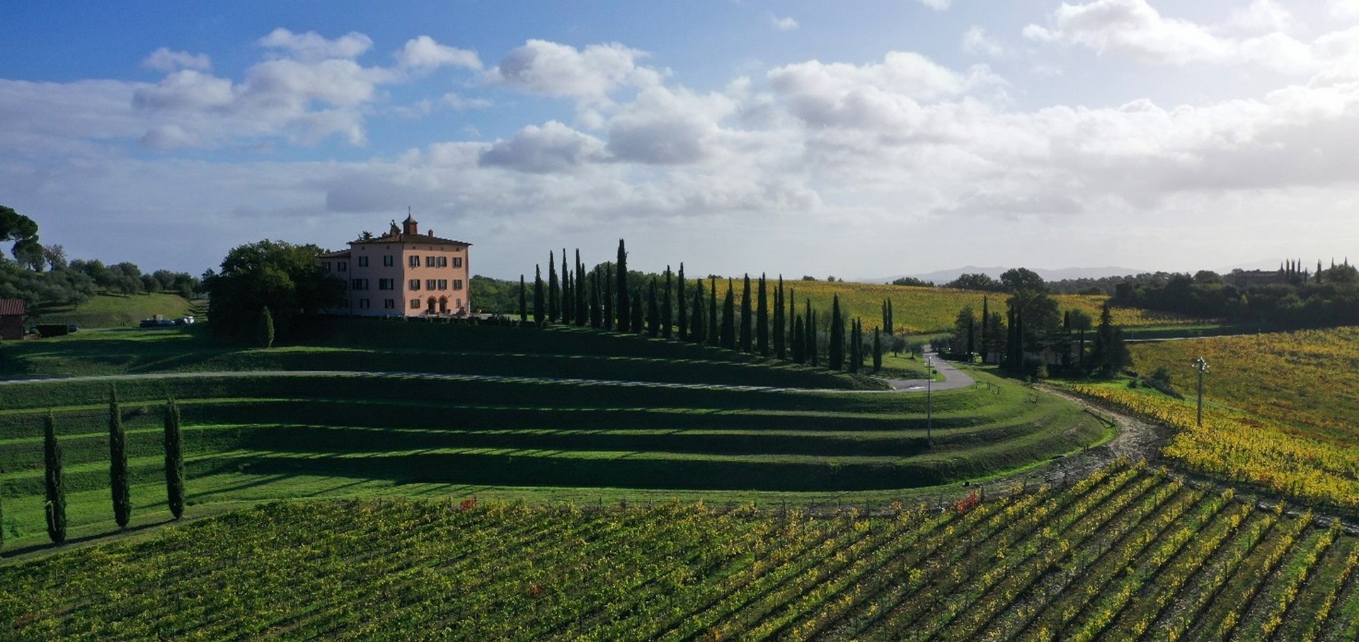 Ristorante con vista a Montepulciano sul panorama dei vigneti del vino Nobile