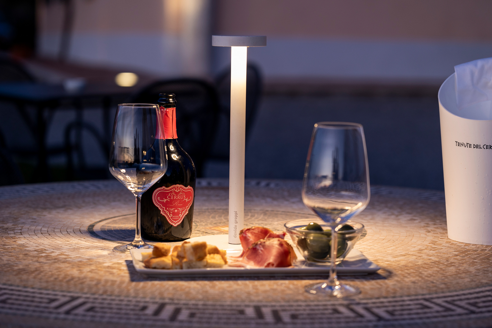 Cerrus Brut Rosè, fattoria del Cerro chillable red